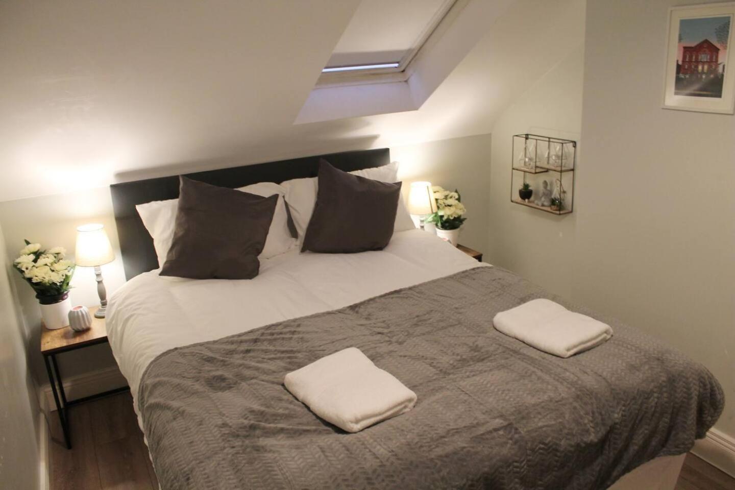 4 Bed Boutique House Lisburn Road Villa Belfast Eksteriør billede