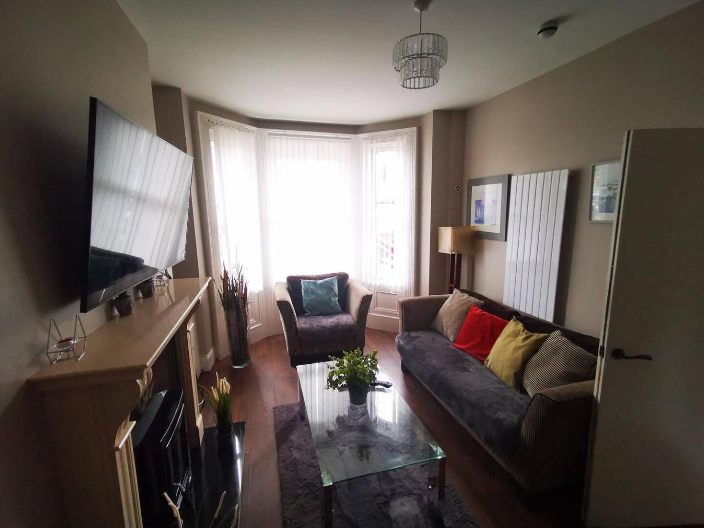 4 Bed Boutique House Lisburn Road Villa Belfast Eksteriør billede